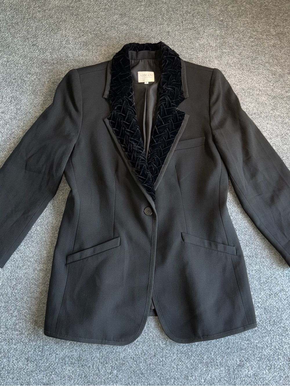 Armani Collezioni Women's 12 Black Velvet Lapel Virgin Wool Lined Blazer Jacket - Picture 11 of 16
